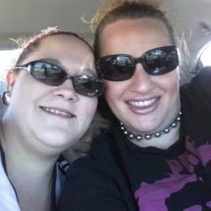 Meet your Posher, Sharona